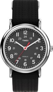 Timex Weekender 38 mm kremowa tarcza i oliwkowy zielony pasek zegarek kwarcowy
